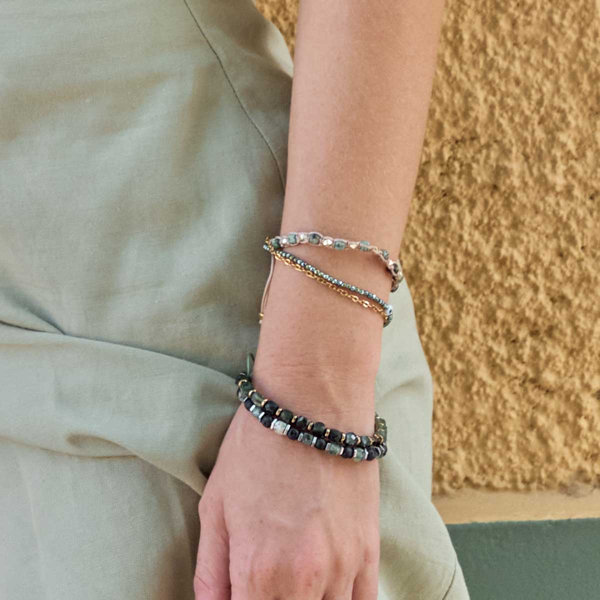 Handmade Bracelet for Woman with Agate & Lava